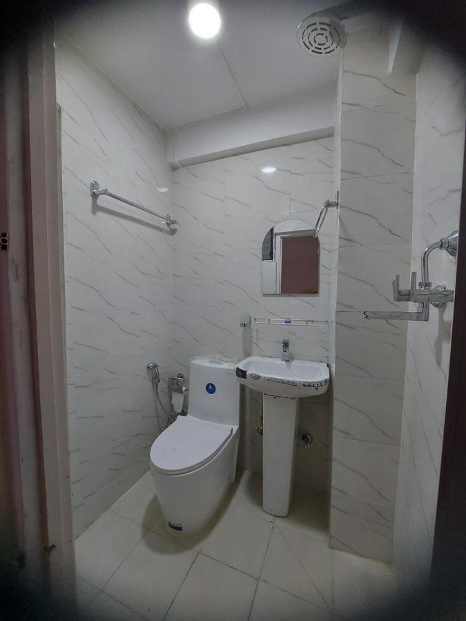 Om Bramha Hotel カトマンズ エクステリア 写真